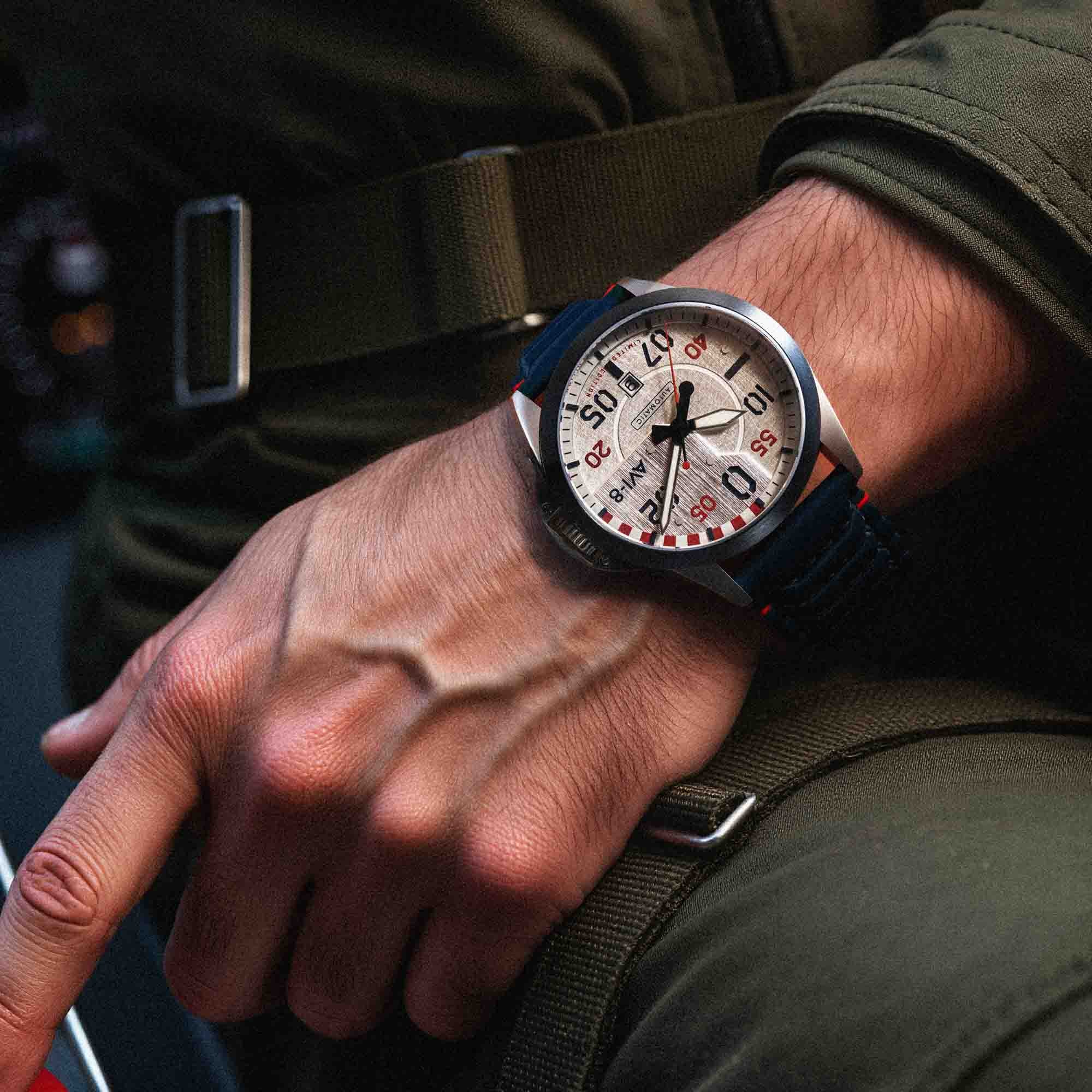 AVI-8 P-51 Mustang Hitchcock Automatic 85th Anniversary Steel Ascent Limited Edition - Image 2