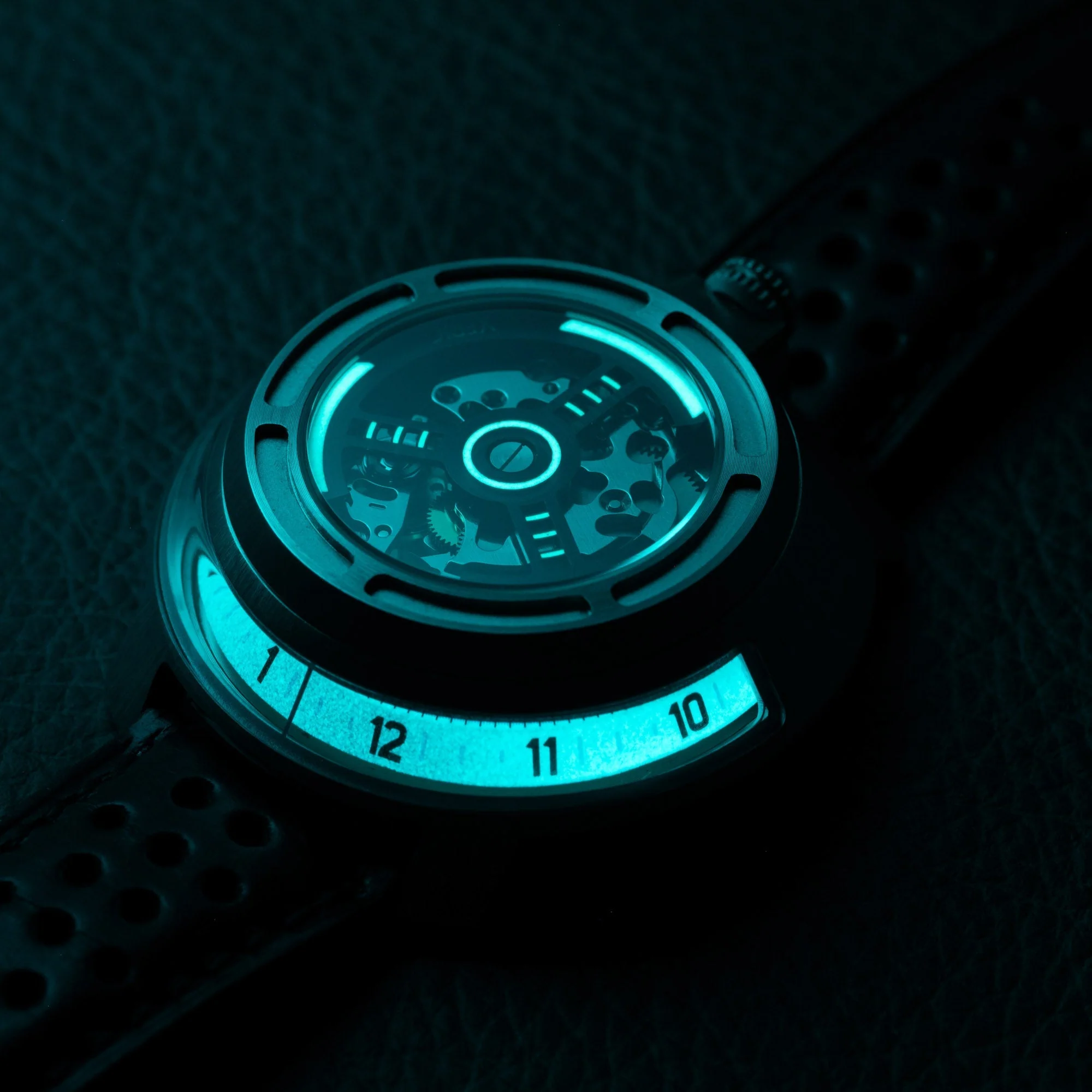 Xeric Invertor II Automatic Steel White - Image 8