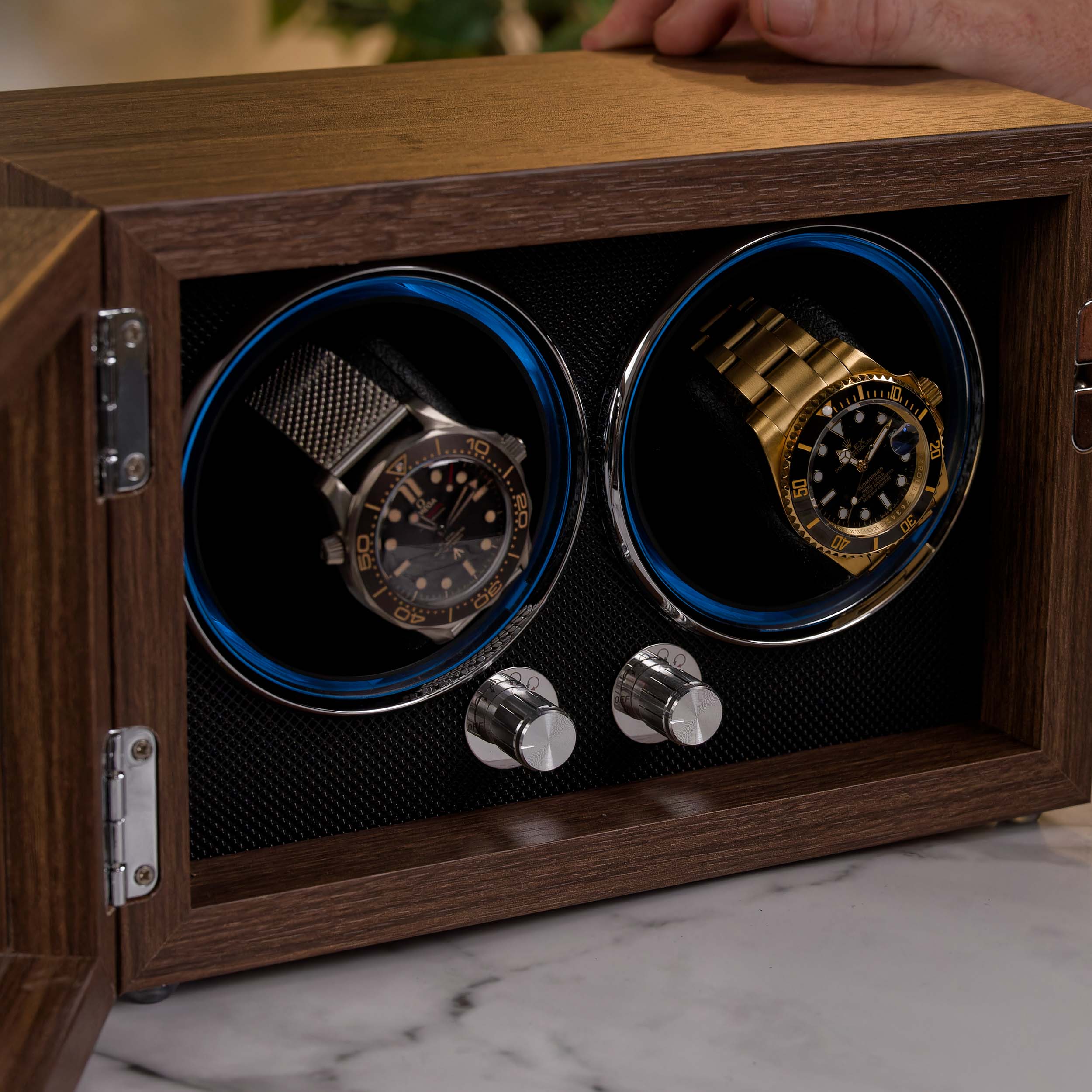 Mainspring Oxford Guardian 2 Slot Watch Winder Mahogany - Image 7